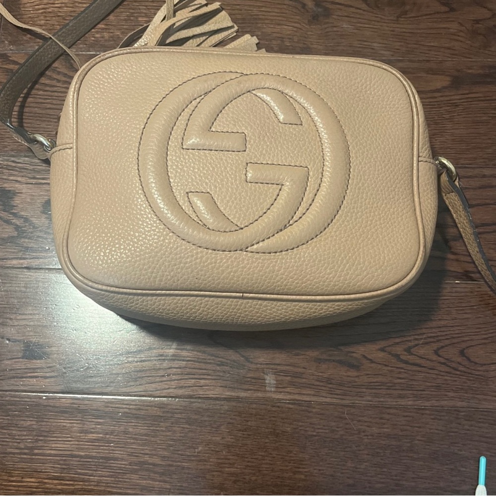 *SOLD*Gucci Pebbled Calfskin Small Soho Disco Bag Ivory